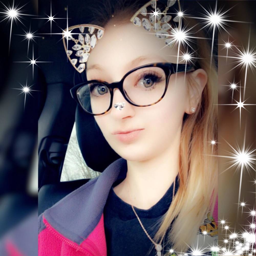 Meet your Posher, Caitlyn